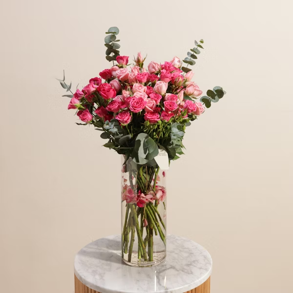 Graceful baby roses vase