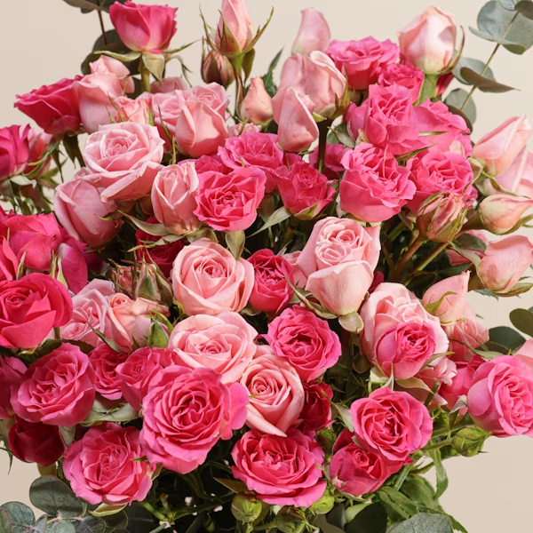 Graceful baby roses vase